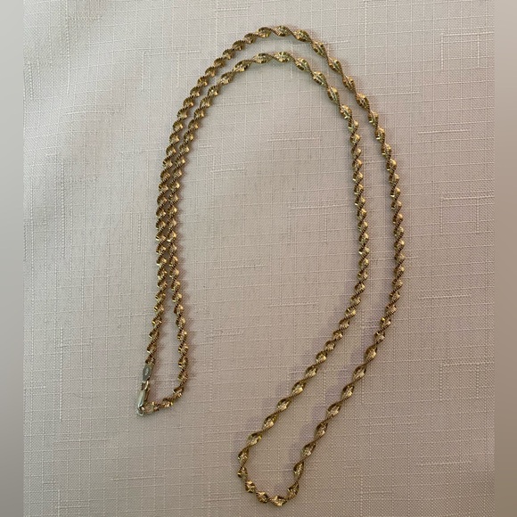14K Gold Vermeil over Sterling Silver Twisted Chain Necklace Italy 30" L  3.75mm - Picture 4 of 9